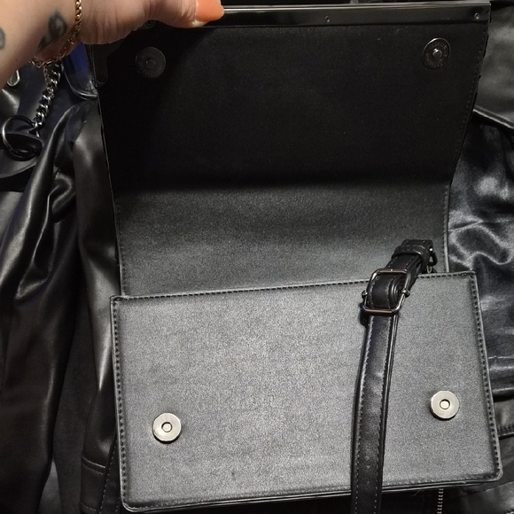 Killstar Velvet Purse - Picture 4 of 7